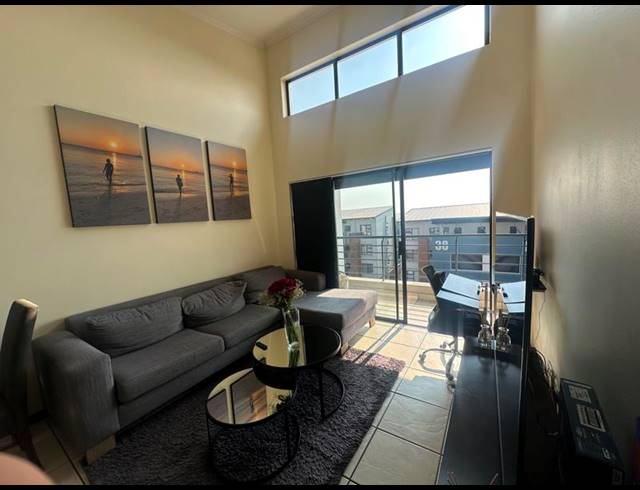 2 BEDROOM APARTMENT FOR SALE IN GREENSTONE HILL